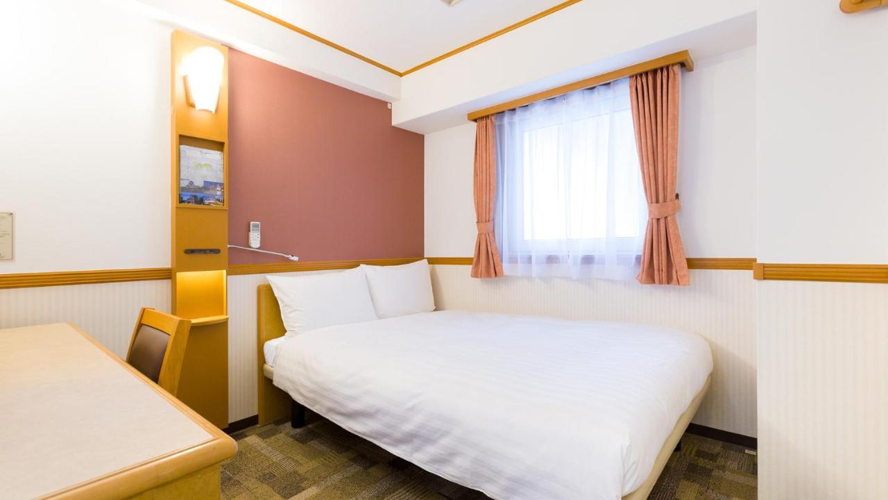 Toyoko Inn Okayama Eki Nishi Guchi Migi Buitenkant foto
