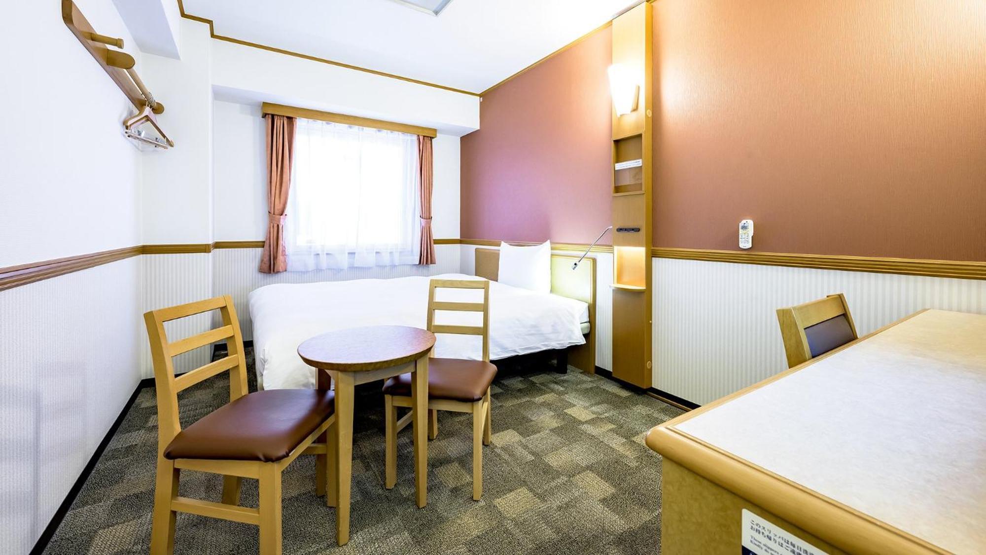 Toyoko Inn Okayama Eki Nishi Guchi Migi Buitenkant foto