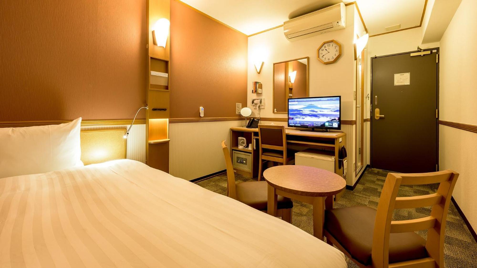 Toyoko Inn Okayama Eki Nishi Guchi Migi Kamer foto